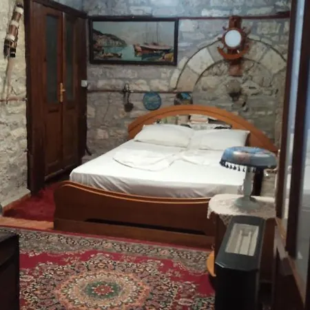 招待所 Karafil Gjirokastër