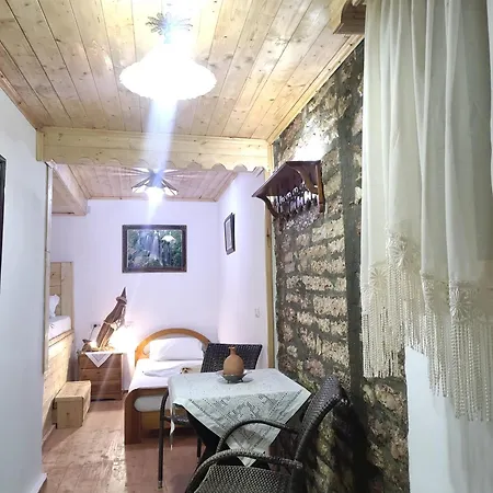 Pensjonat Karafil 3*