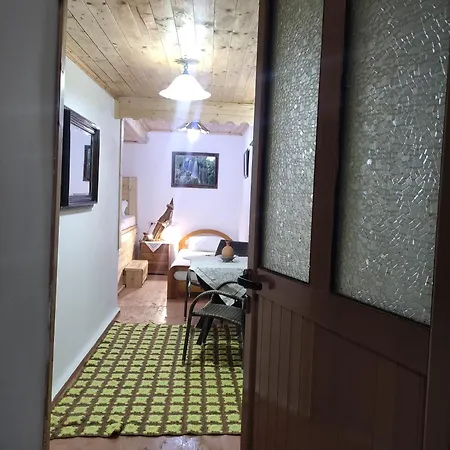 Pensjonat Karafil Gjirokastra