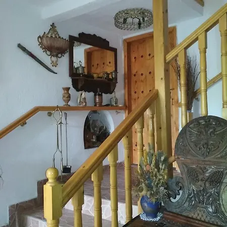 Karafil Pensjonat 3*