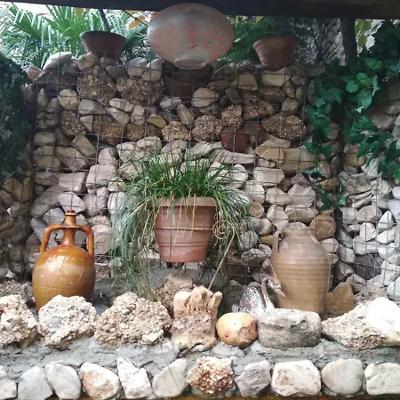 Guest house Karafil *