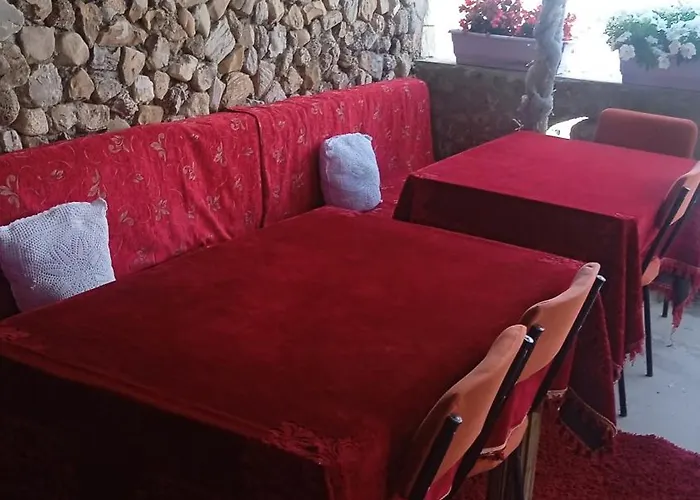 Pensjonat Karafil Gjirokastra